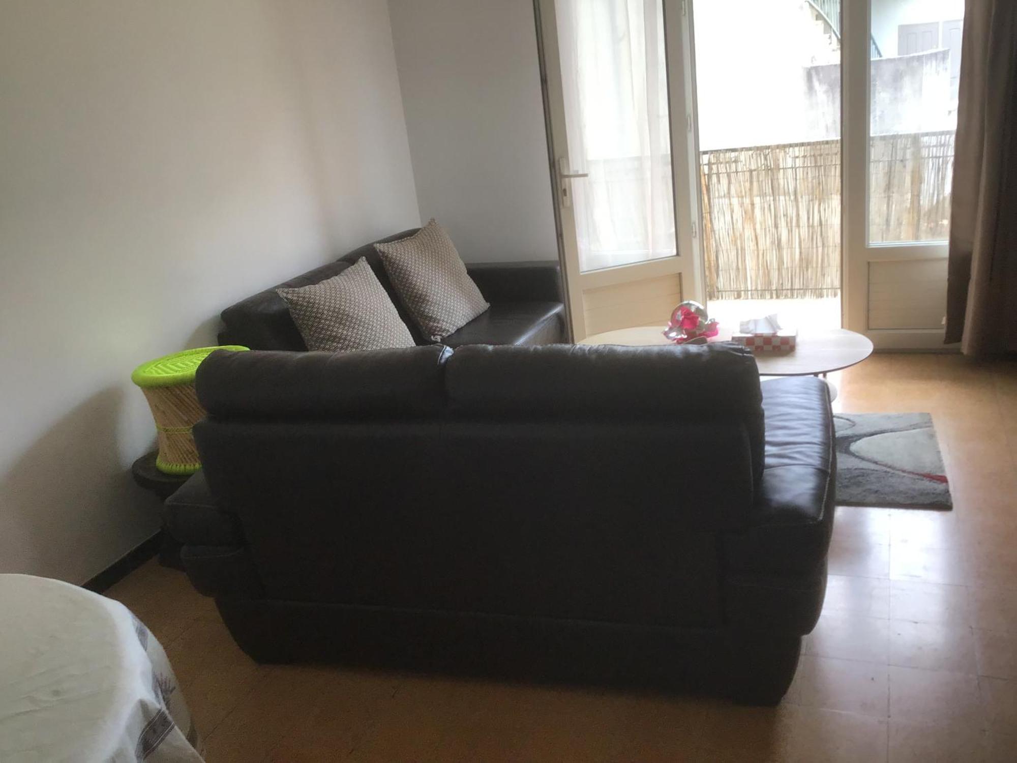 Ayoug Individuelle Chez Habitat Homestay *