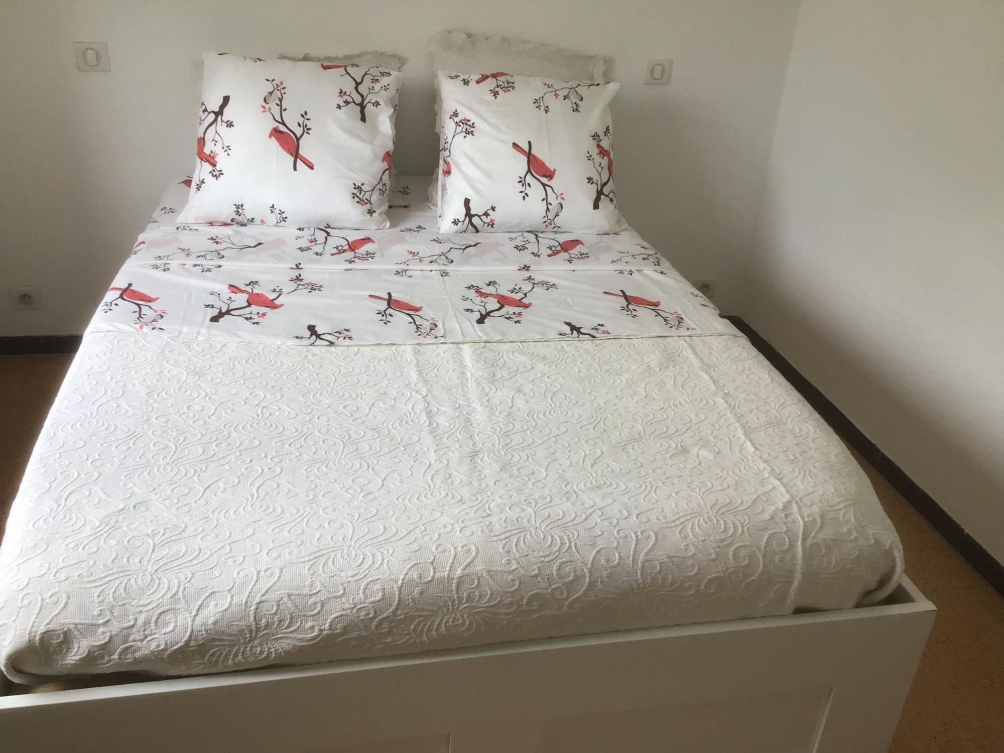 Ayoug Individuelle Chez Habitat Homestay Carpentras